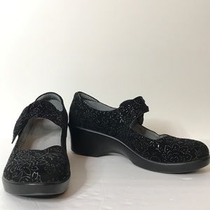 Alegria Black Ella Sprigs Wedge Mary Jane Size 41
